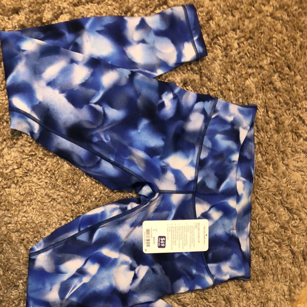 Lululemon leggings brand new - Picture 2 of 2